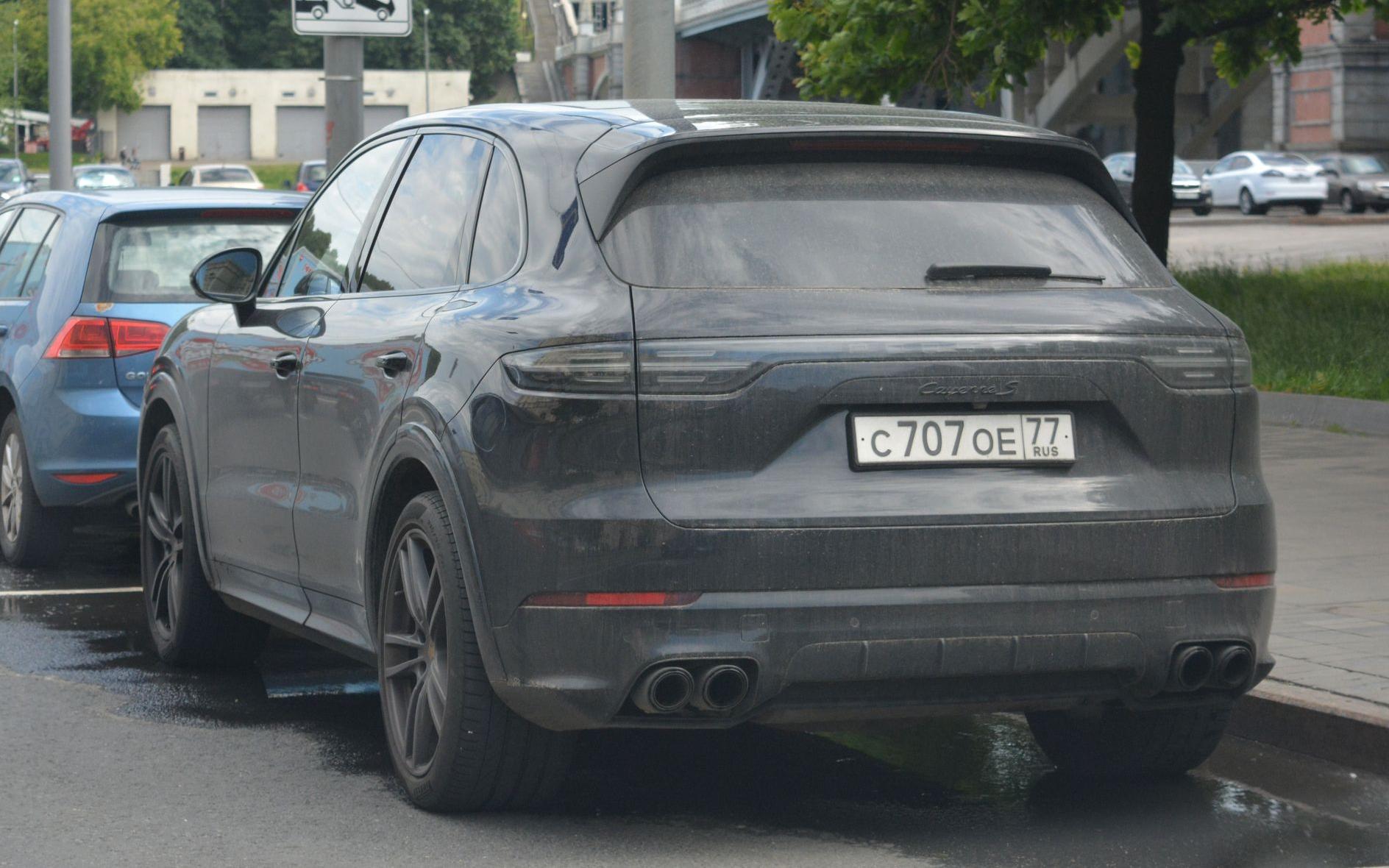 Автомобиль госномер С707ОЕ77