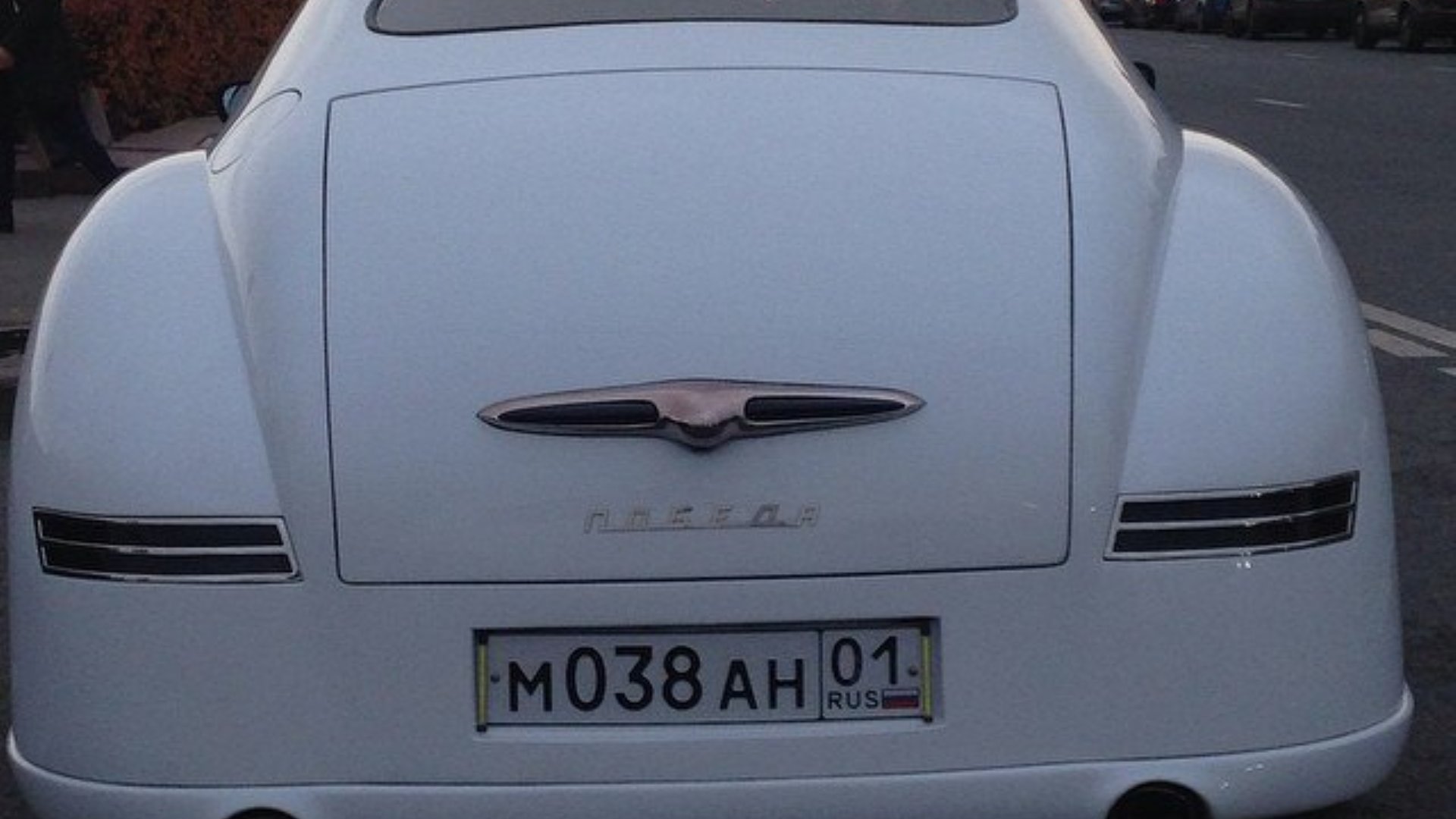 Автомобиль госномер М038АН01
