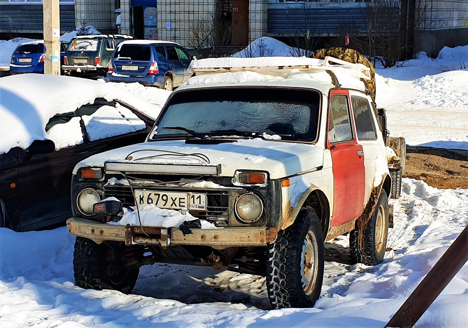Автомобиль госномер К679ХЕ11