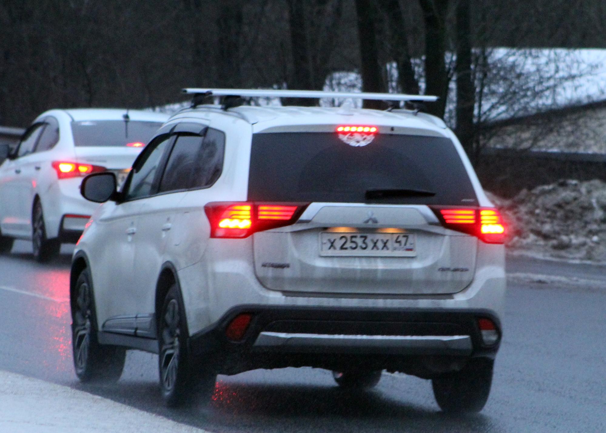 Автомобиль госномер Х253ХХ47