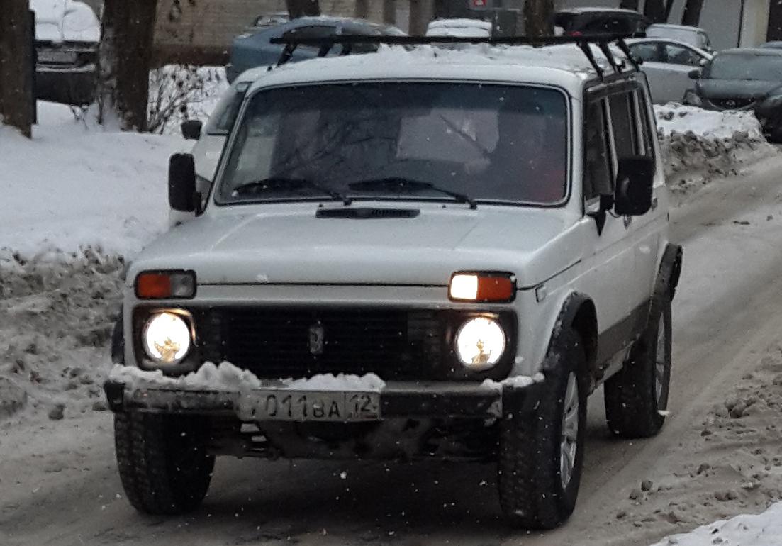 Автомобиль госномер У011ВА12