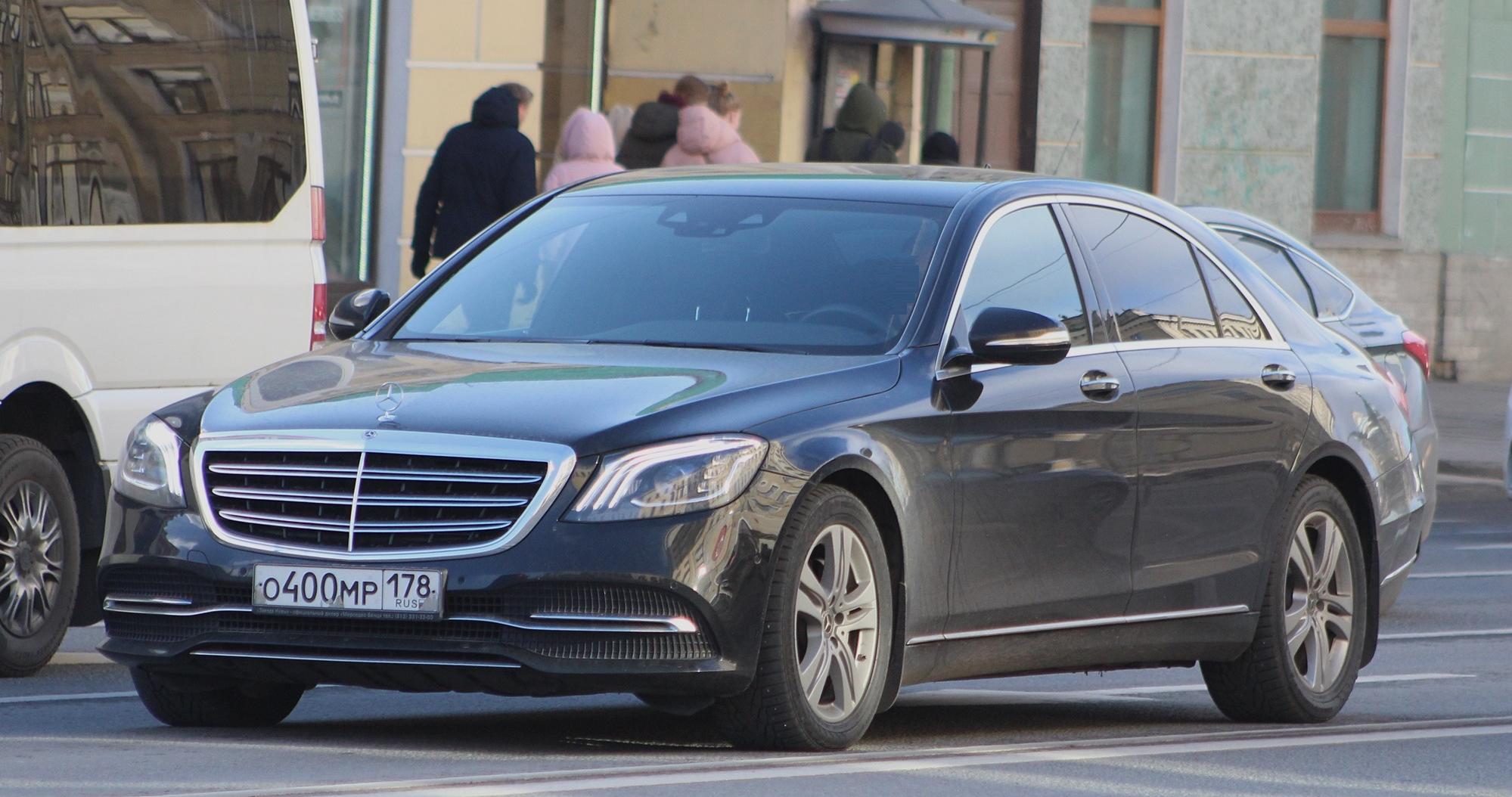 Автомобиль госномер О400МР178