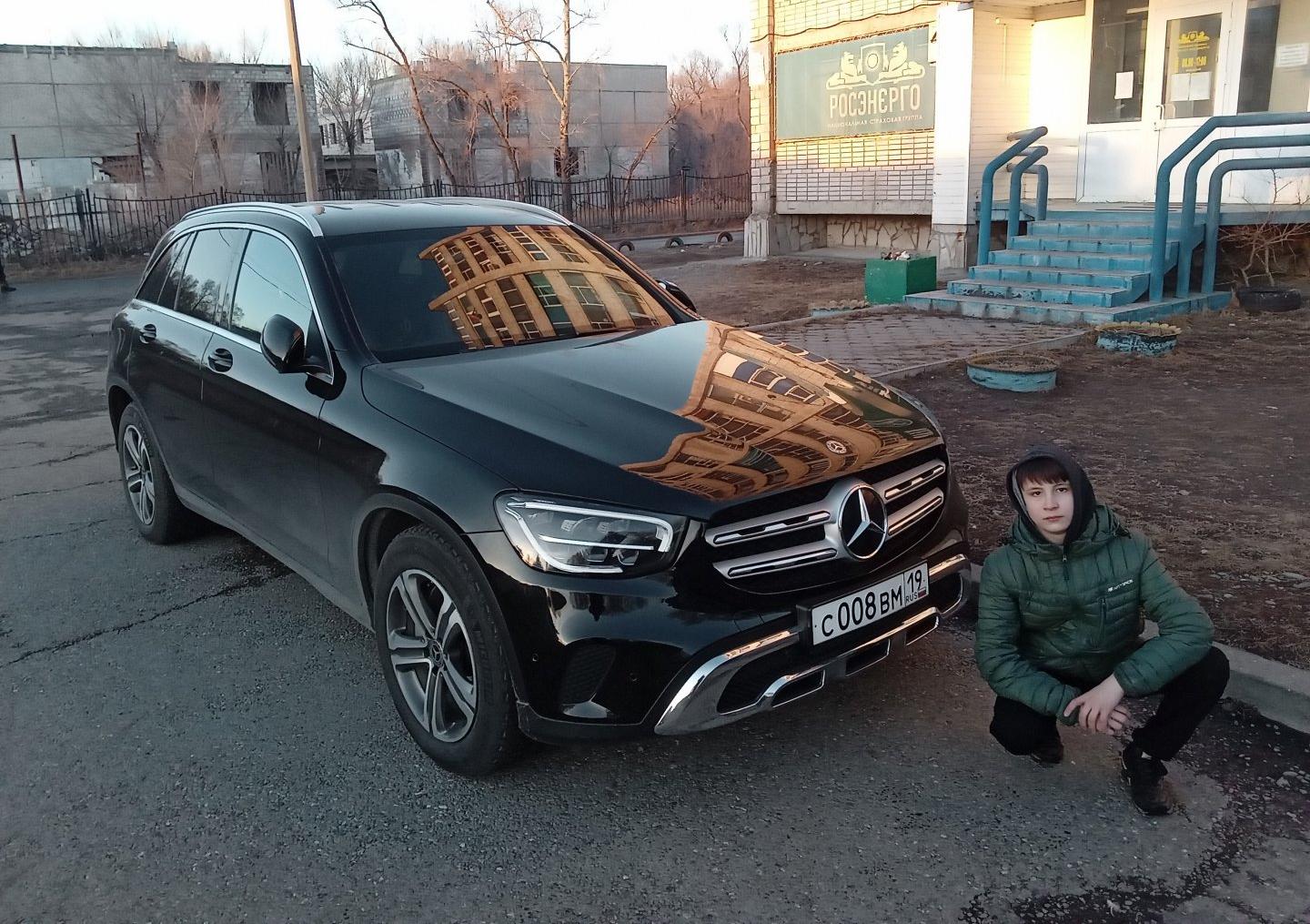 Автомобиль госномер С008ВМ19