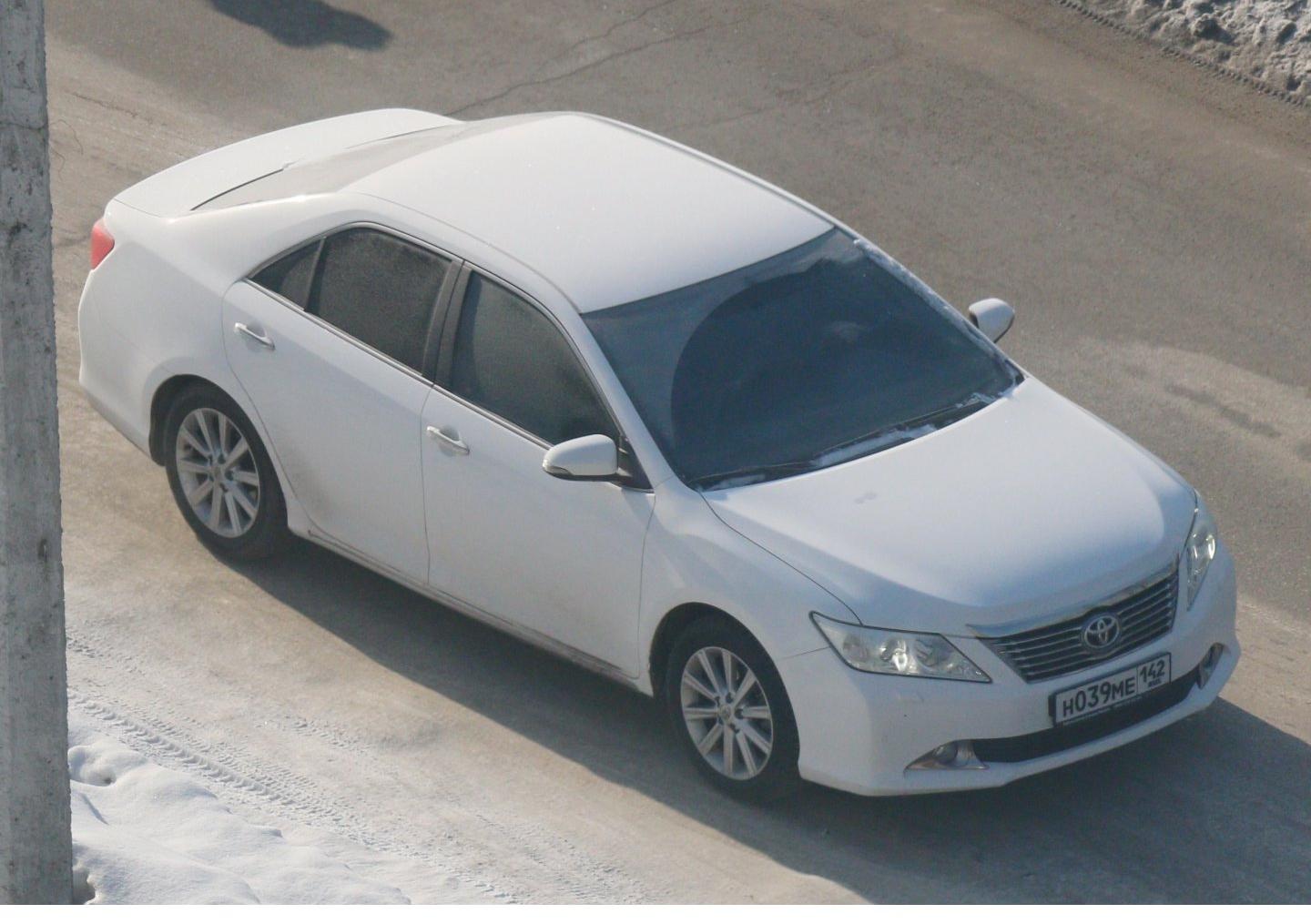 Автомобиль госномер Н039МЕ142