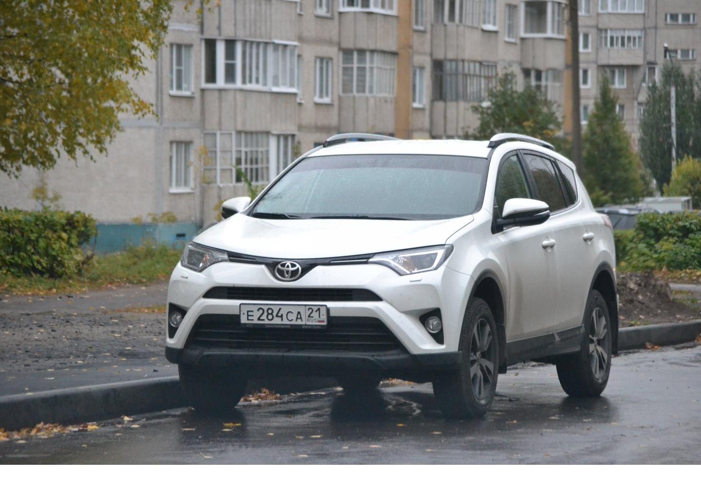 Автомобиль госномер Е284СА21