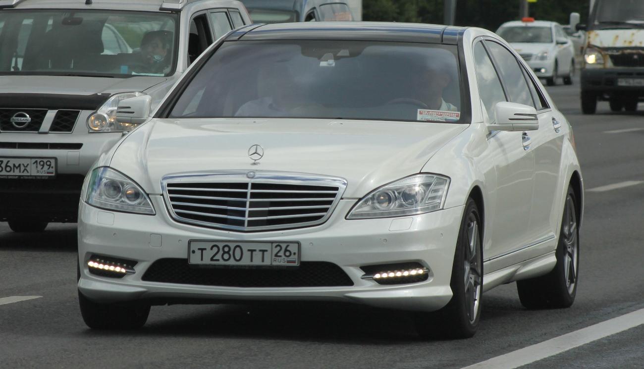 Автомобиль госномер Т280ТТ26
