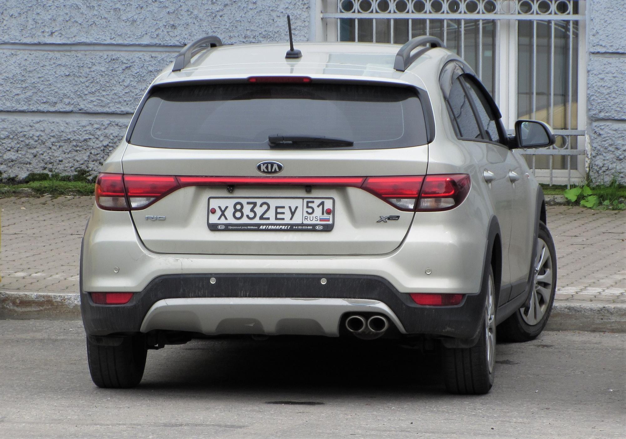 Автомобиль госномер Х832ЕУ51