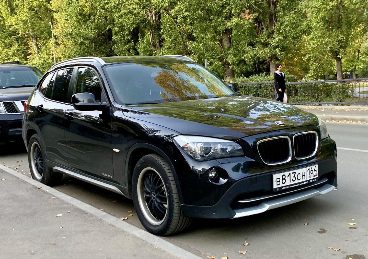 Автомобиль госномер В813СН164
