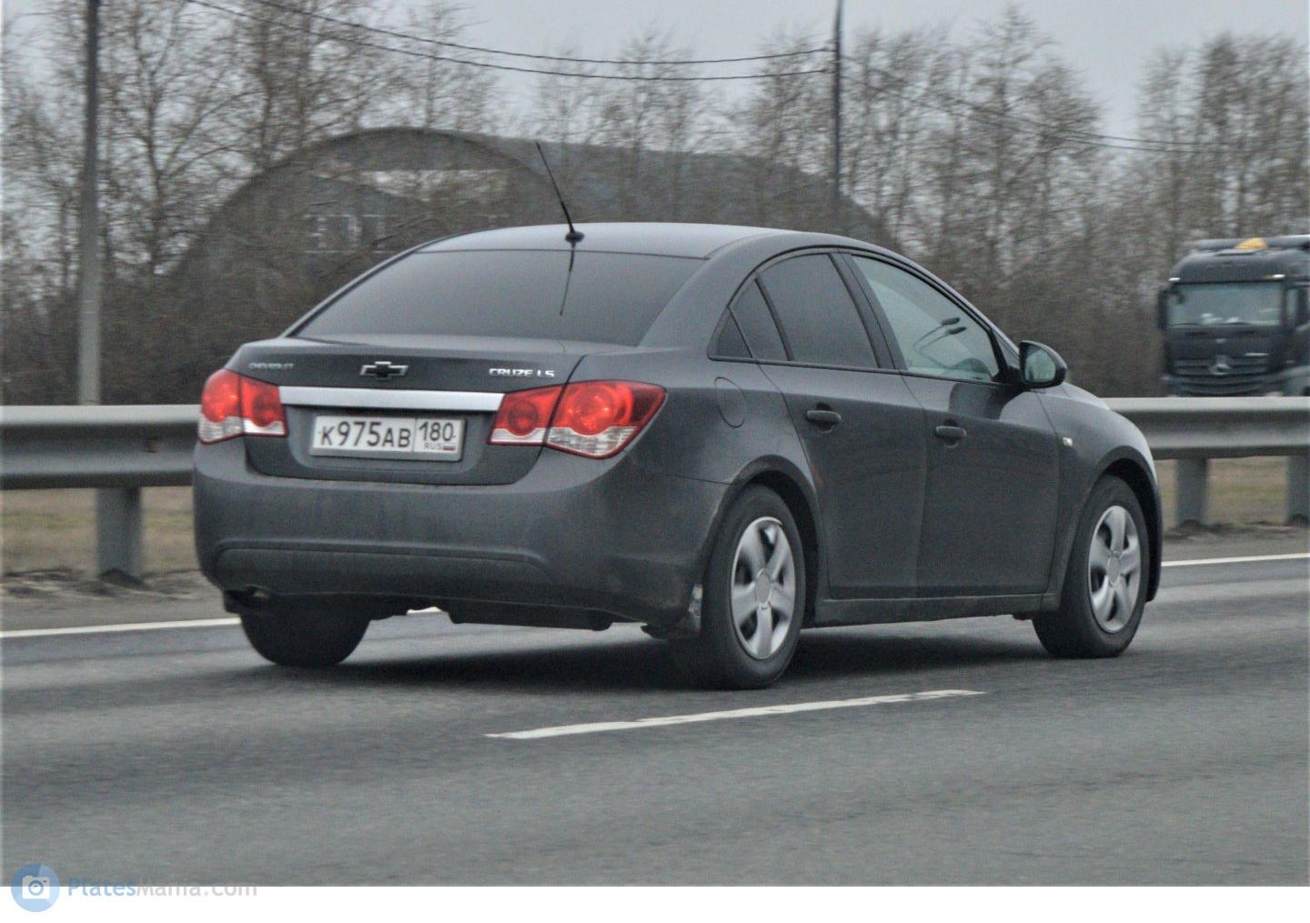 Автомобиль госномер К975АВ180