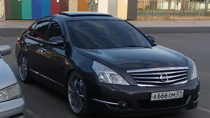 Автомобиль госномер А666ОМ01