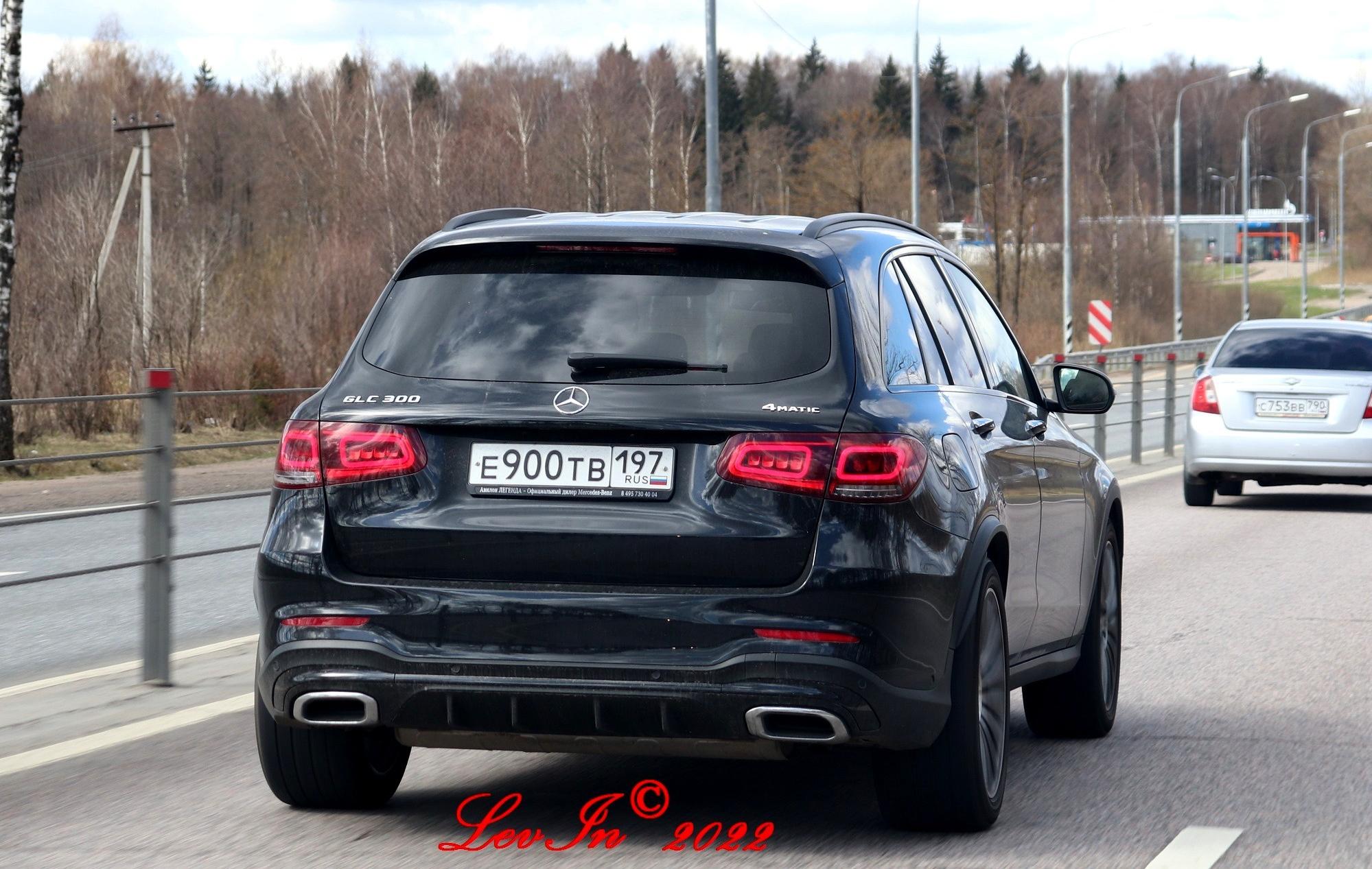 Автомобиль госномер Е900ТВ197