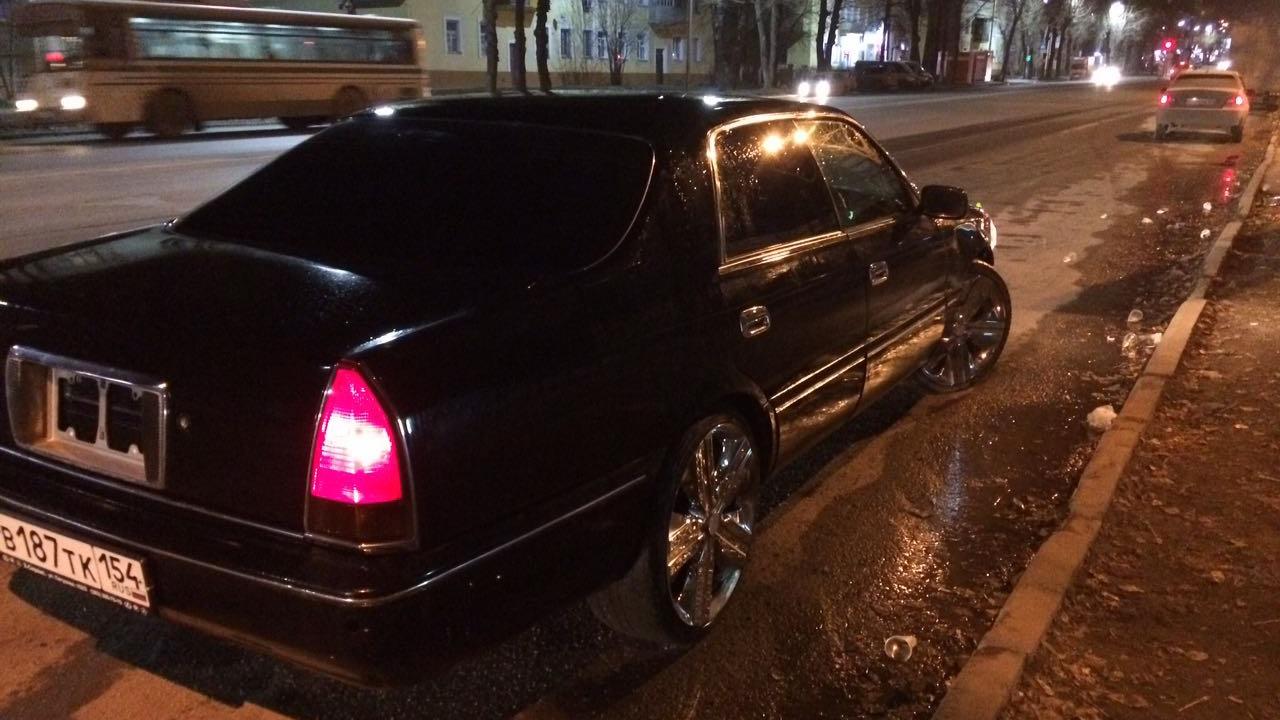 Автомобиль госномер В187ТК154