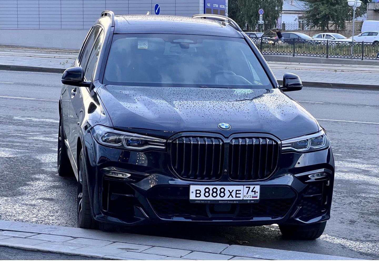 Автомобиль госномер В888ХЕ74