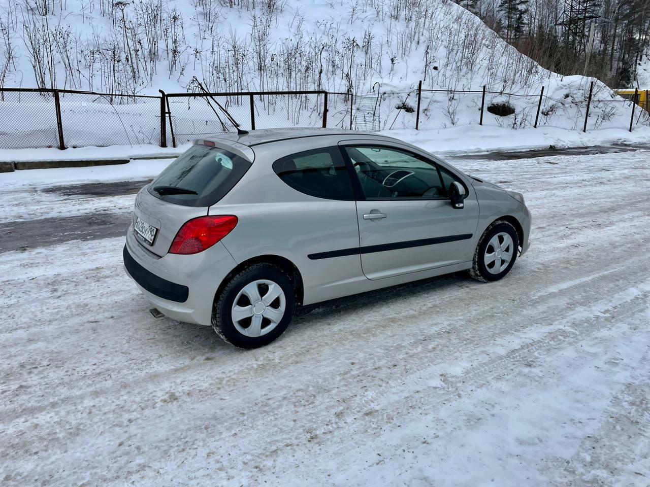 Автомобиль госномер К628ОУ790