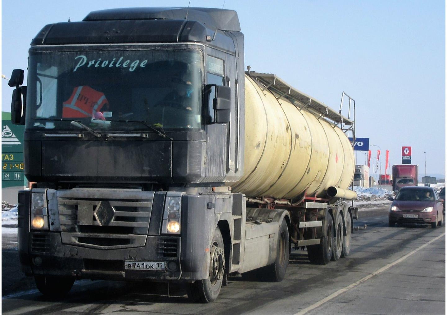 Автомобиль госномер В741ОК15