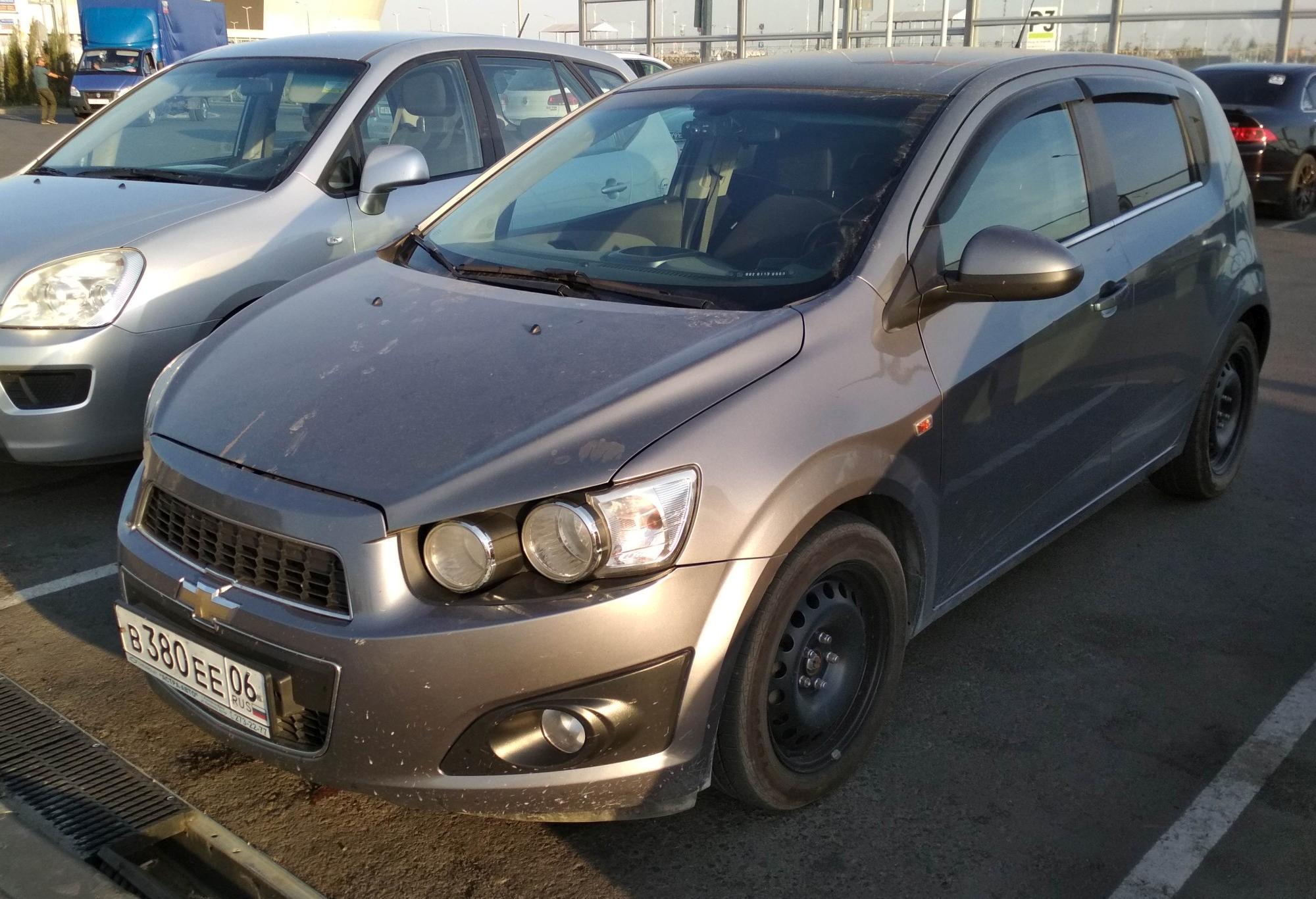 Автомобиль госномер В380ЕЕ06