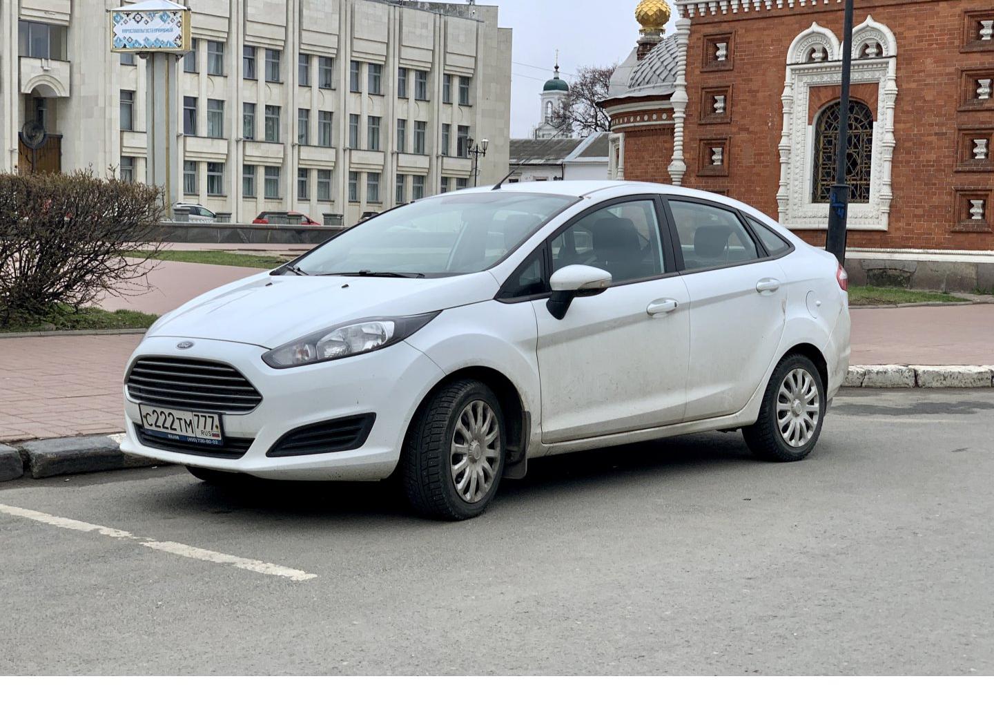 Автомобиль госномер С222ТМ777