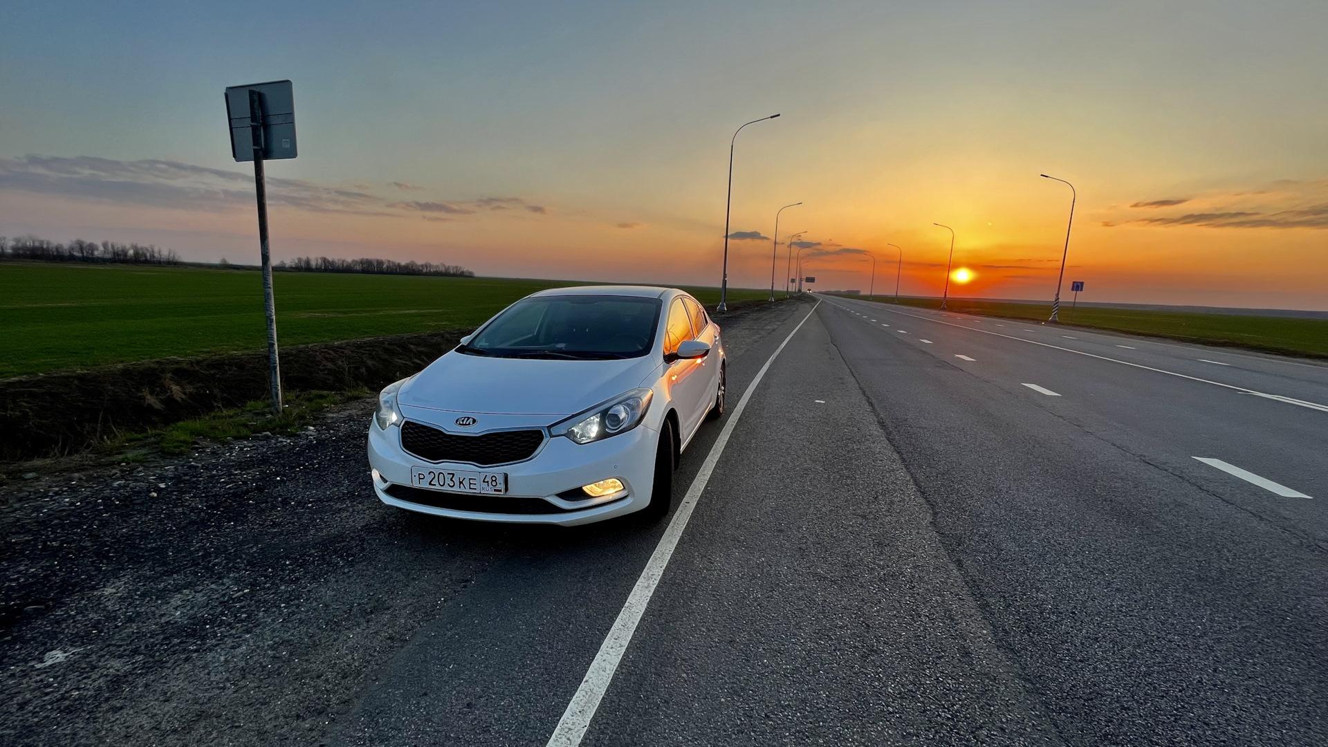 Автомобиль госномер Р203КЕ48