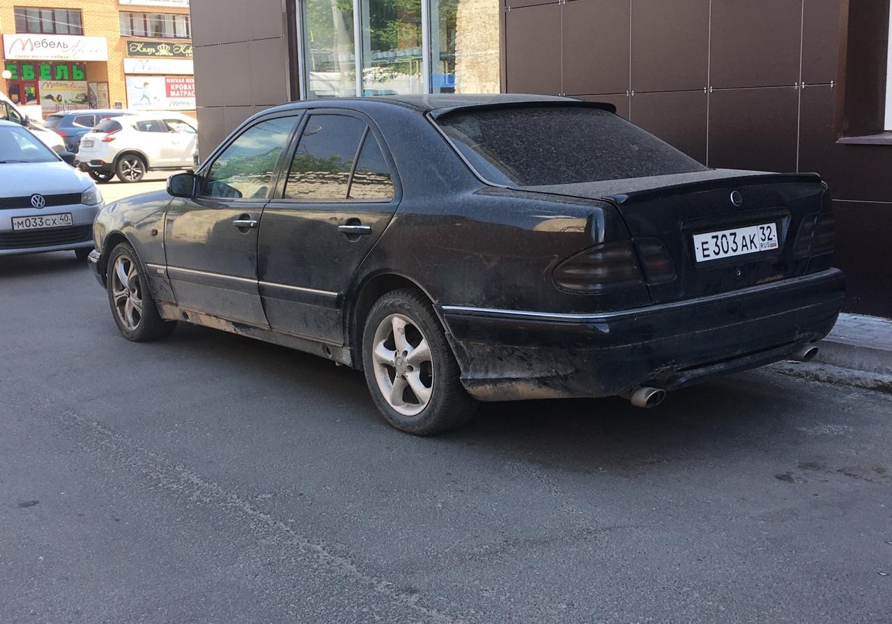 Автомобиль госномер Е303АК32
