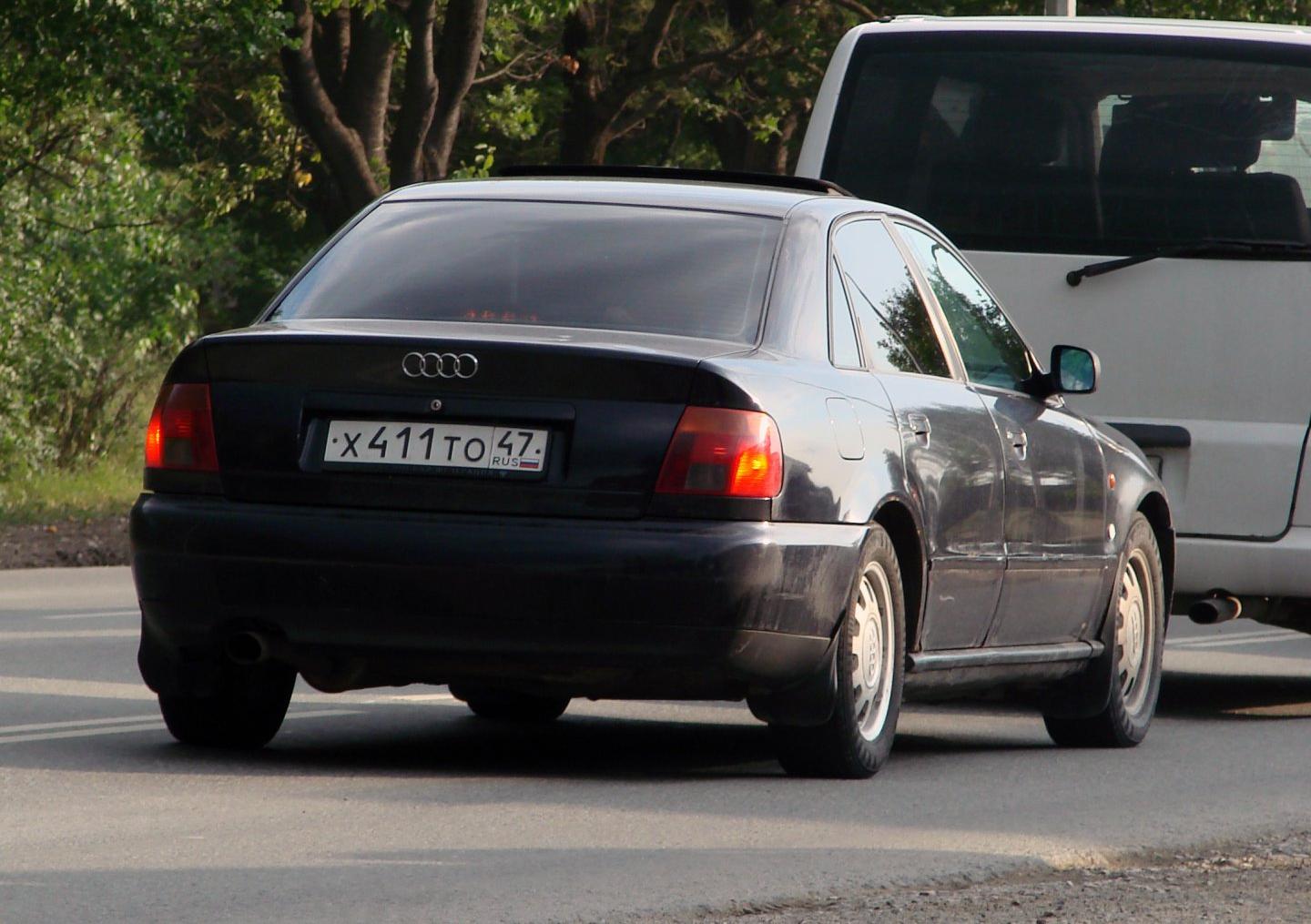 Автомобиль госномер Х411ТО47