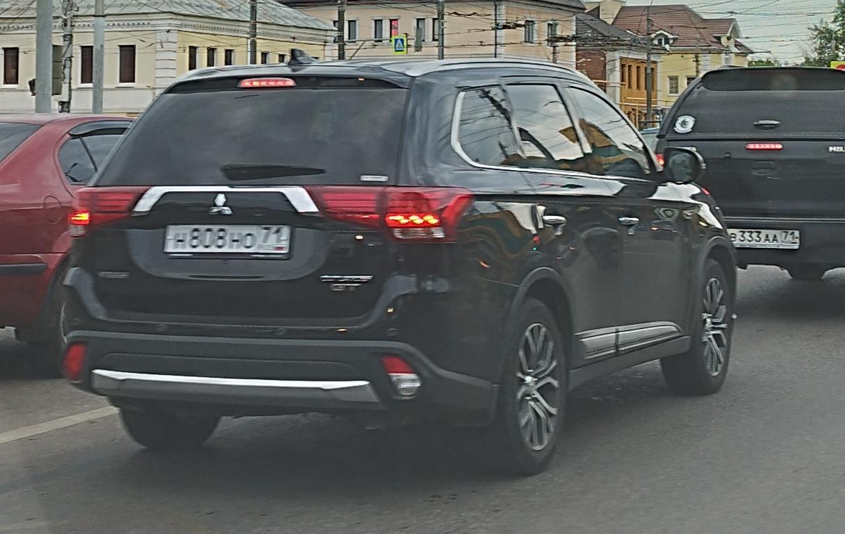 Автомобиль госномер Н808НО71