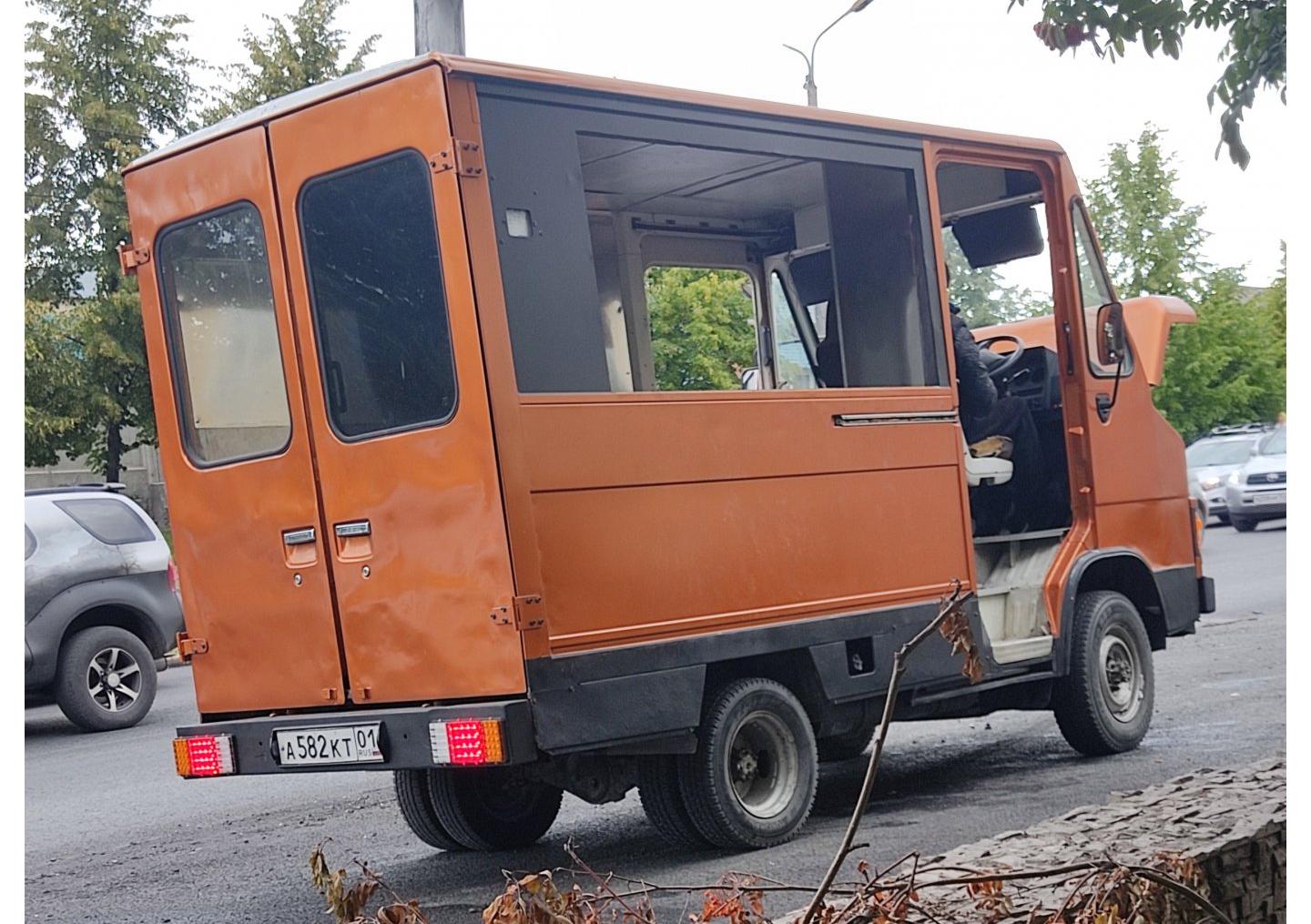 Автомобиль госномер А582КТ01