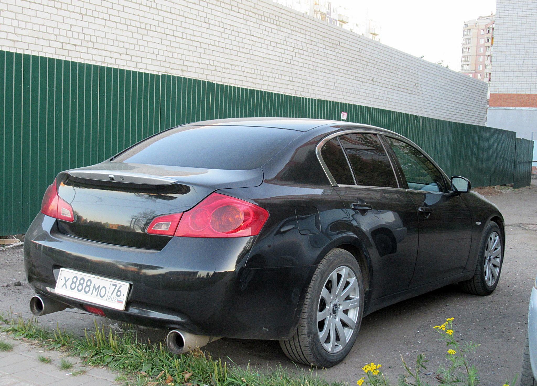 Автомобиль госномер Х888МО76