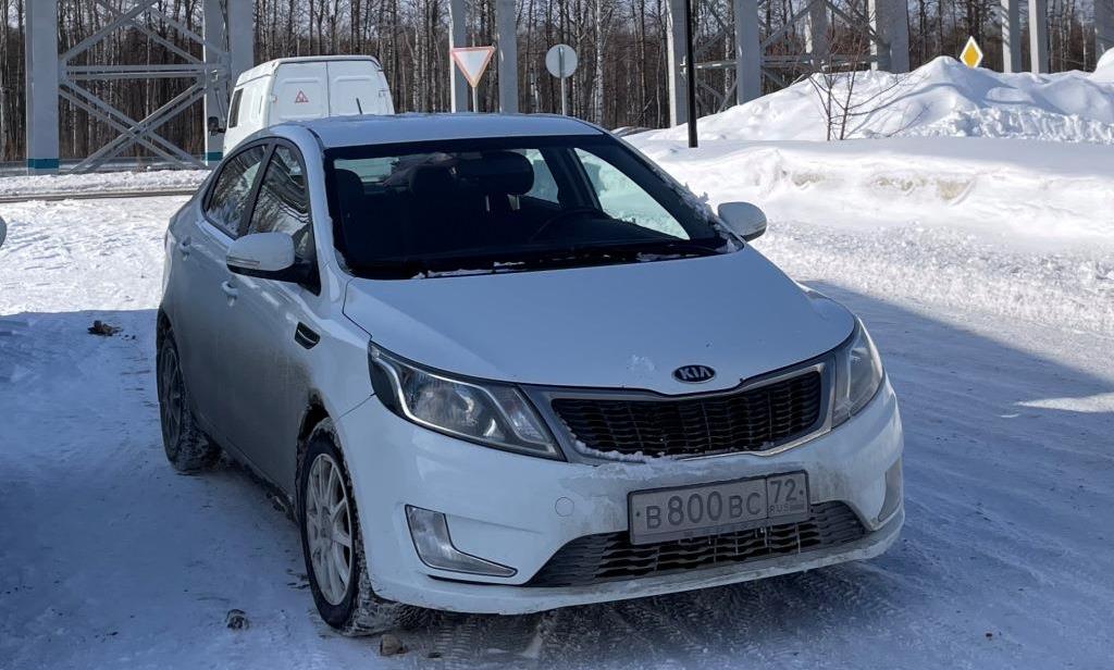 Автомобиль госномер В800ВС72