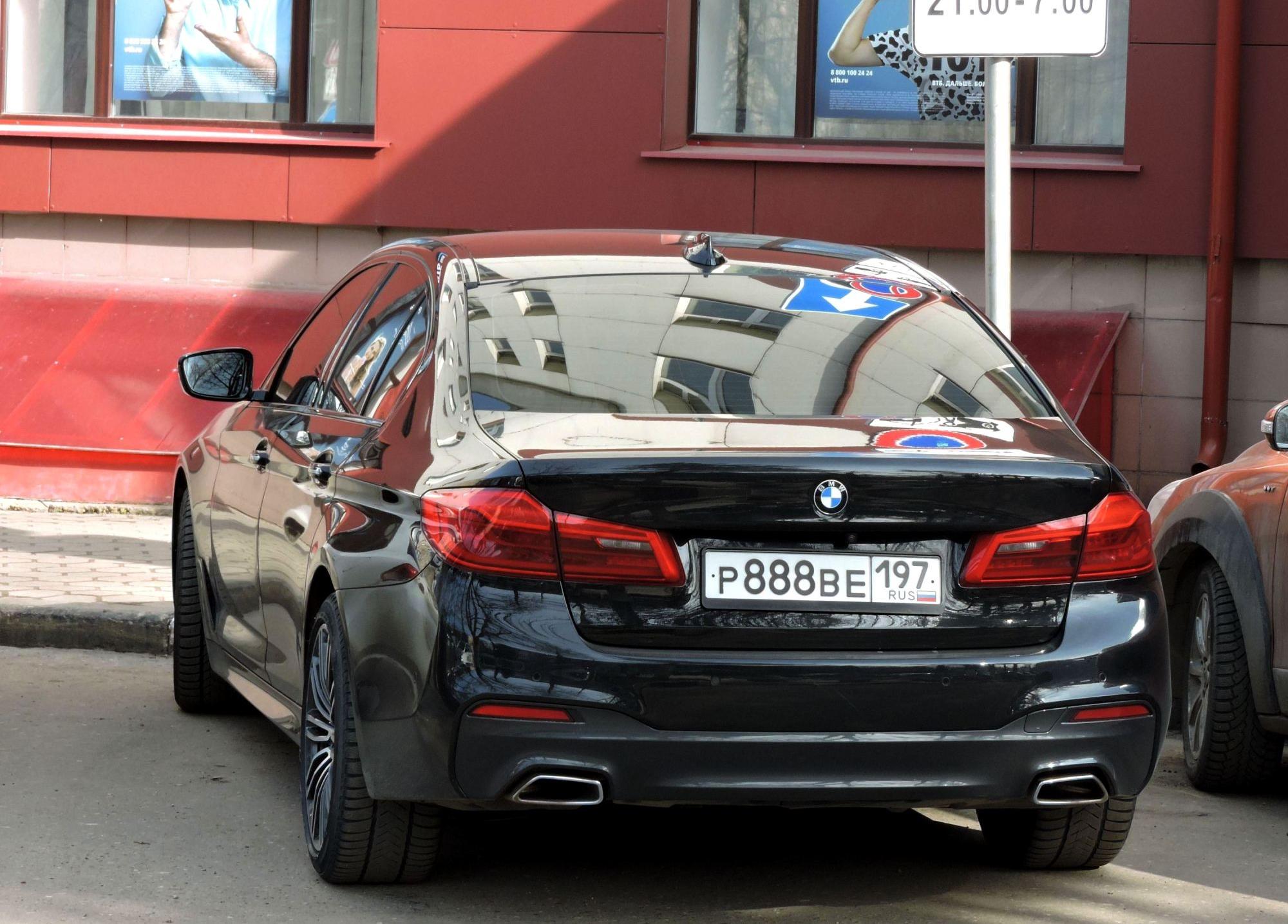 Автомобиль госномер Р888ВЕ197