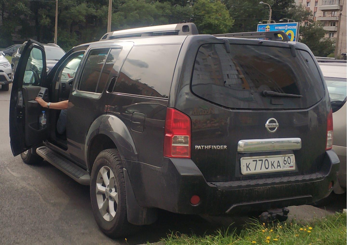 Автомобиль госномер К770КА60