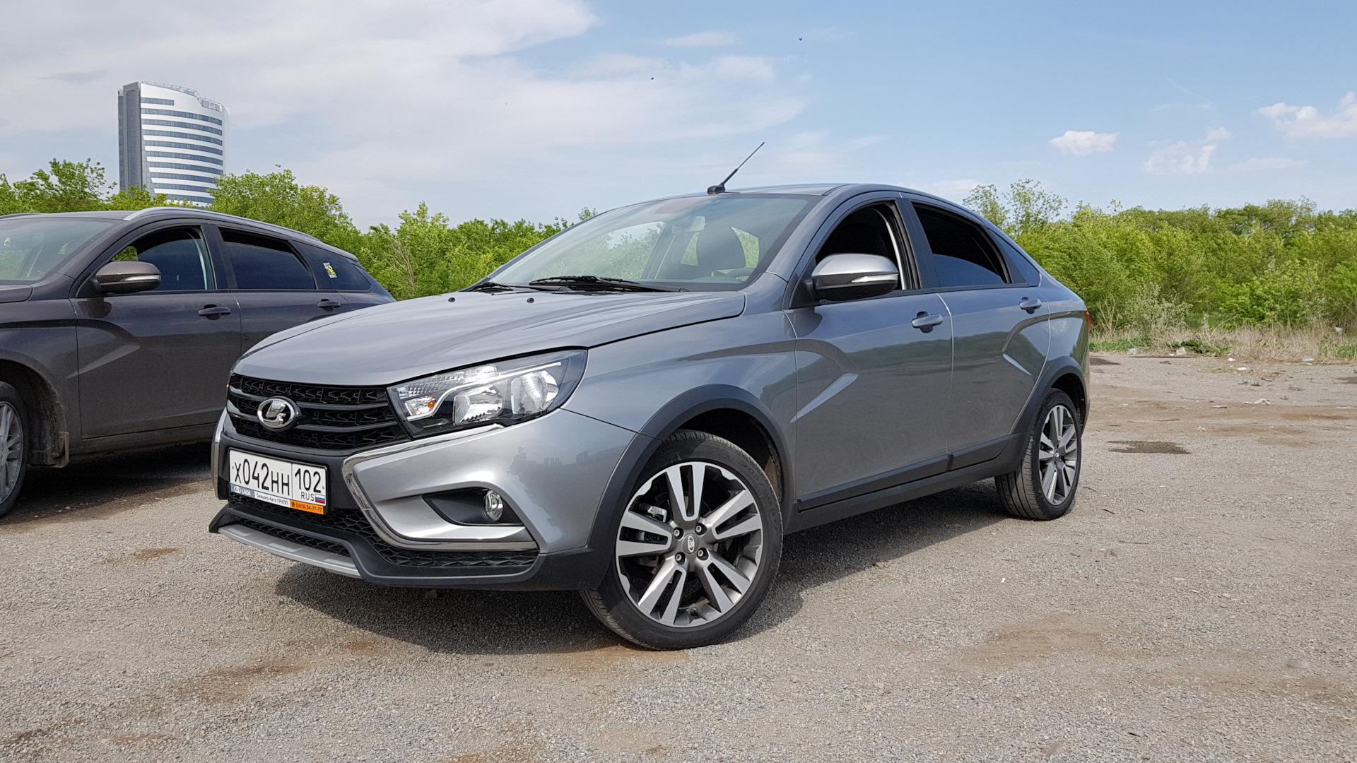 Автомобиль госномер Х042НН102