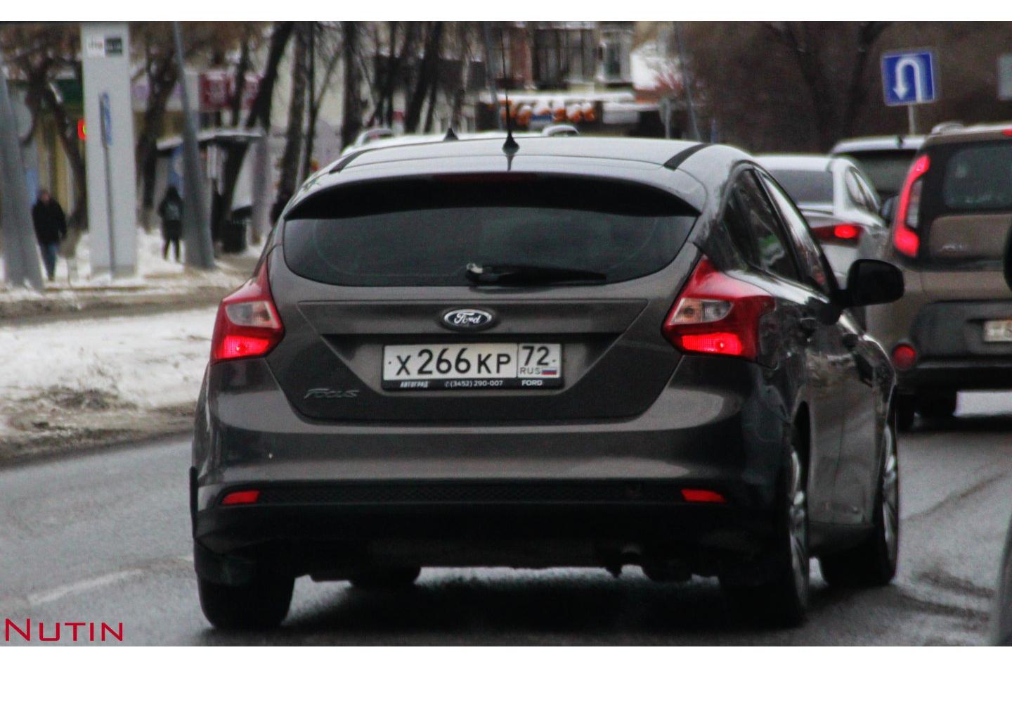 Автомобиль госномер Х266КР72