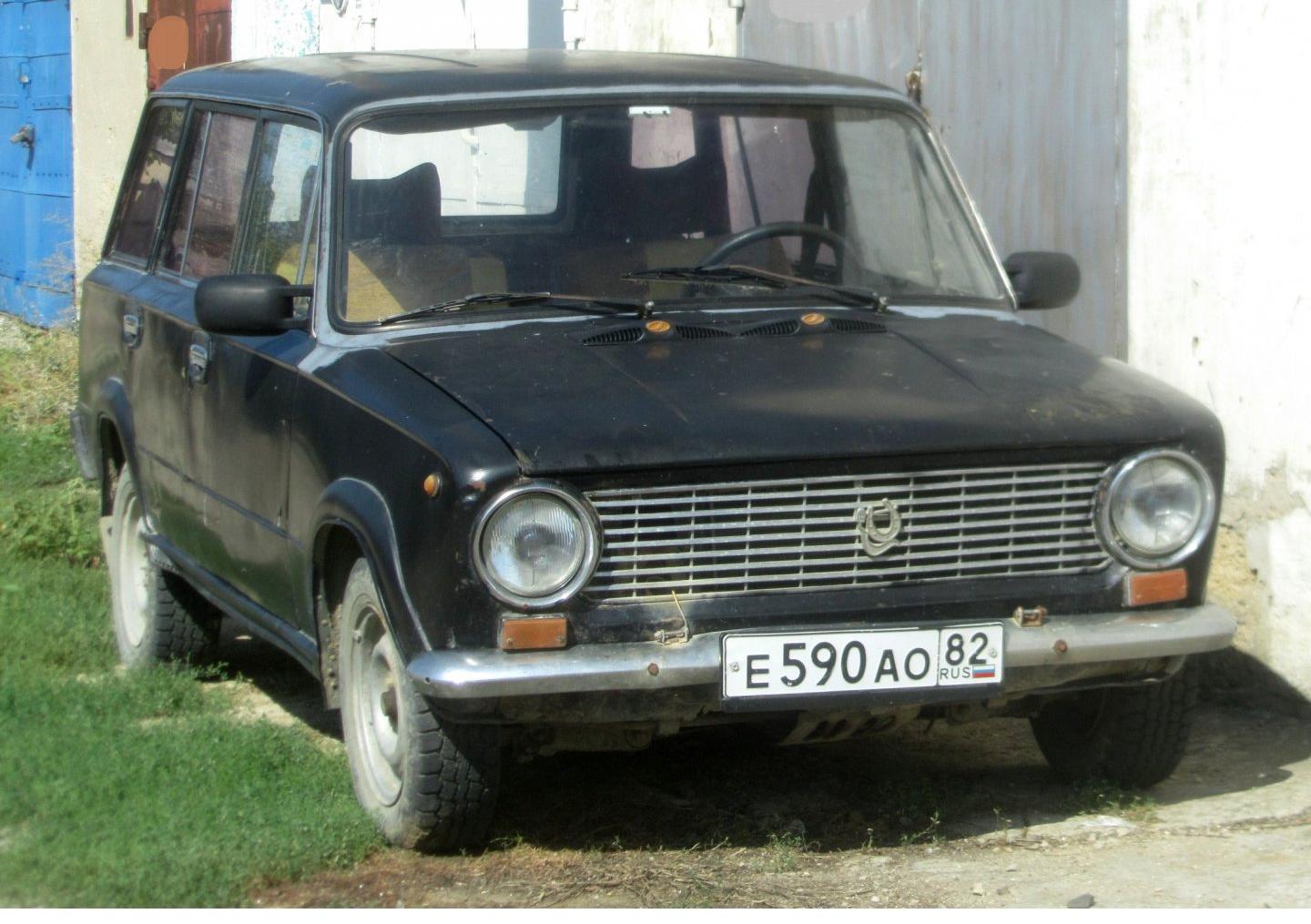 Автомобиль госномер Е590АО82