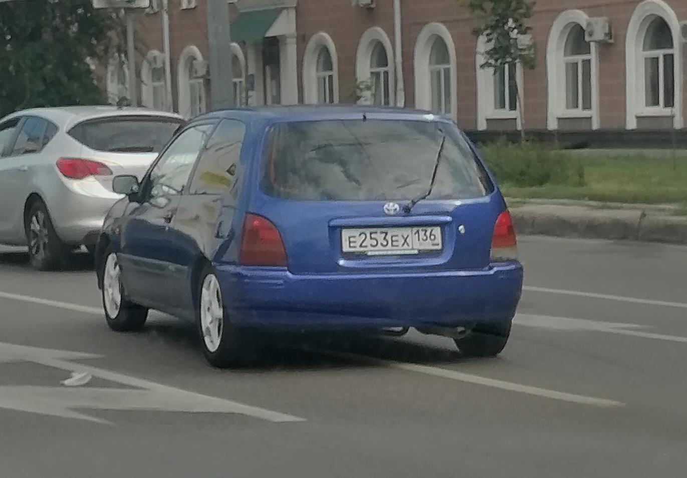 Автомобиль госномер Е253ЕХ136