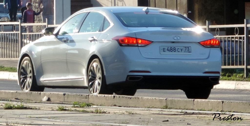 Автомобиль госномер Е488СУ73
