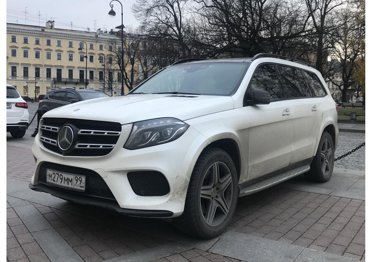 Автомобиль госномер М279ММ99