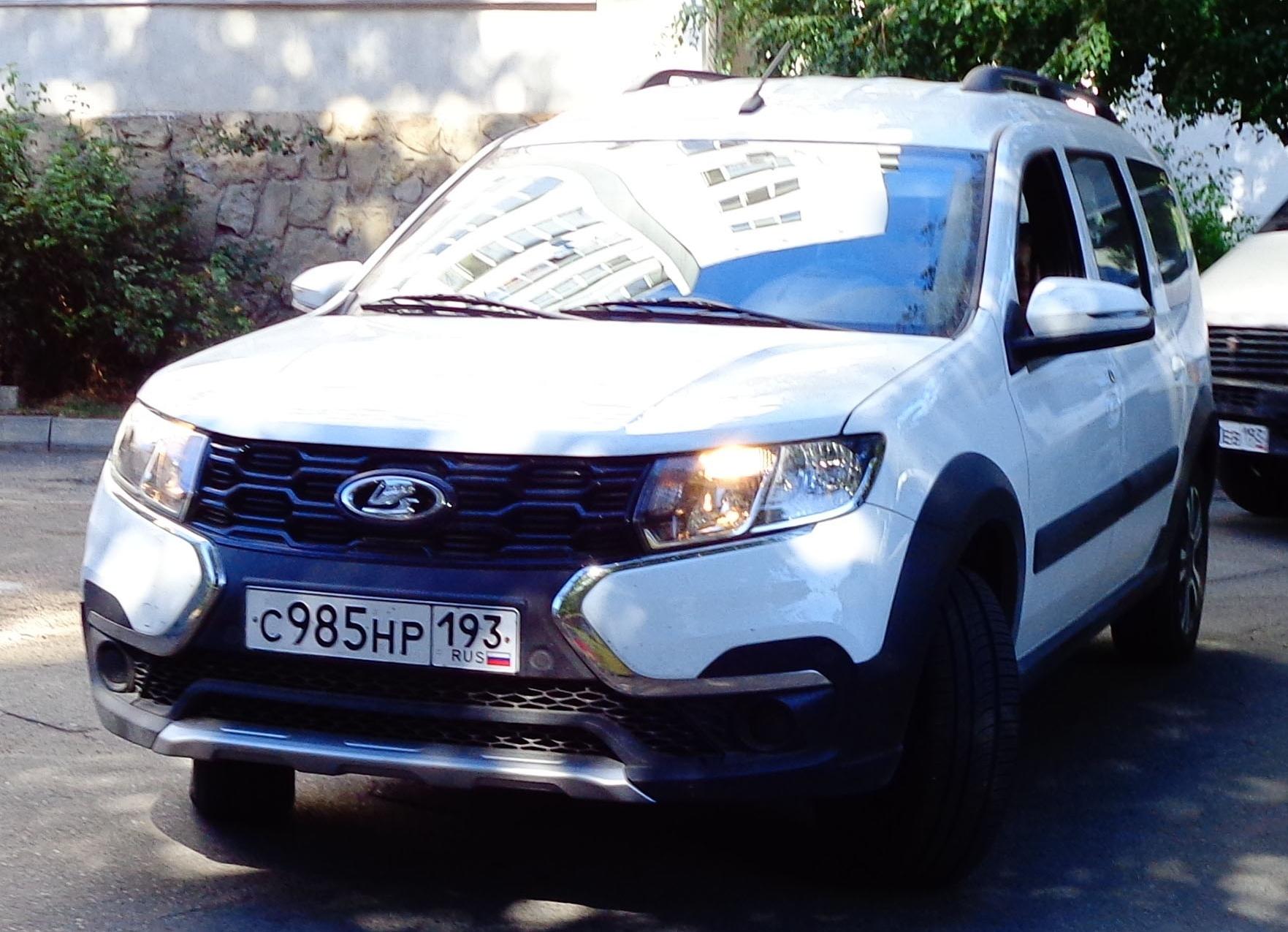 Автомобиль госномер С985НР193