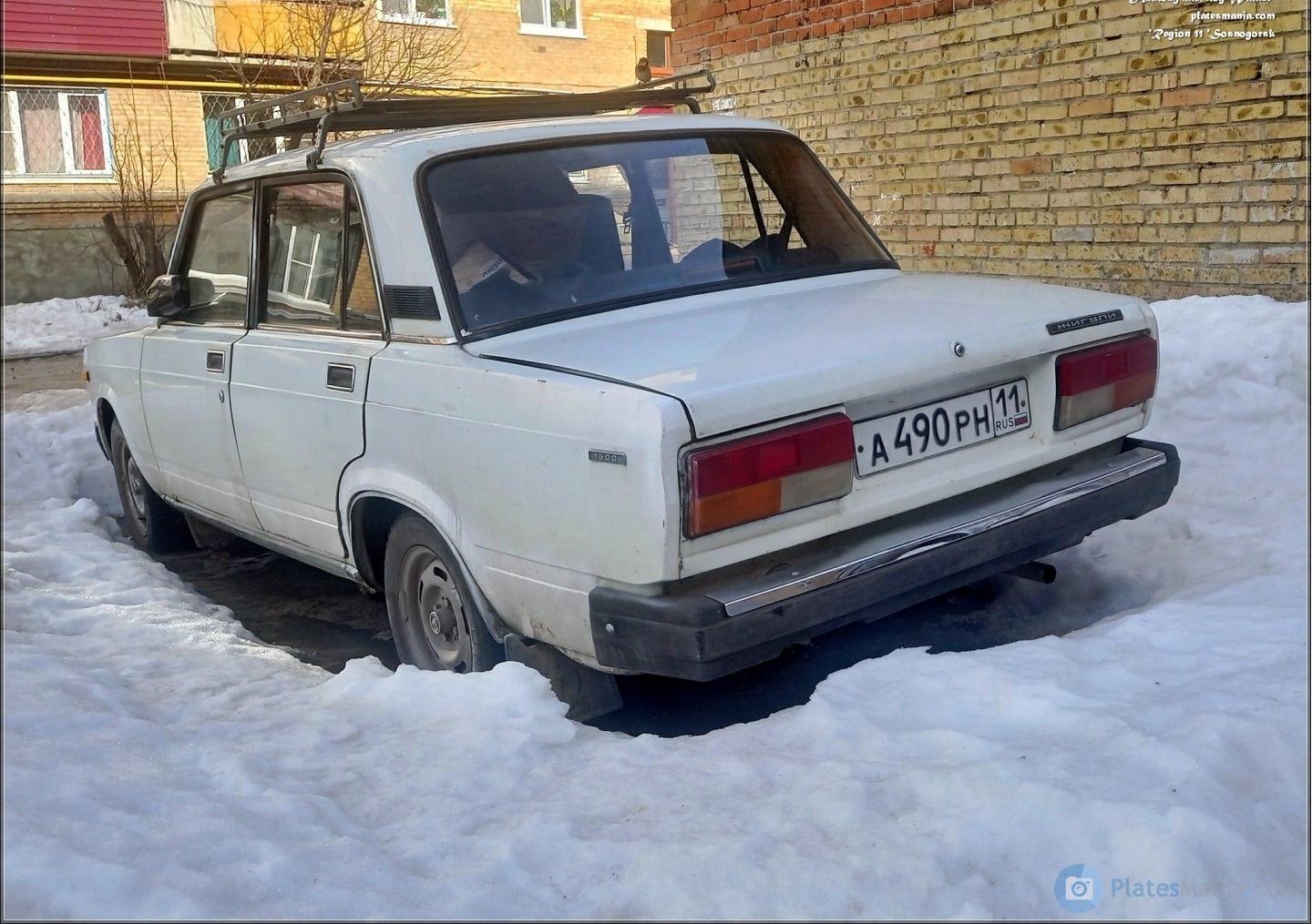 Автомобиль госномер А490РН11