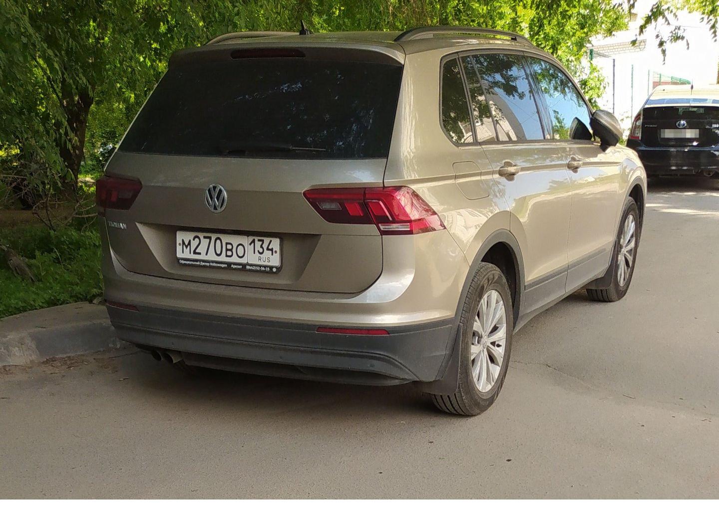 Автомобиль госномер М270ВО134