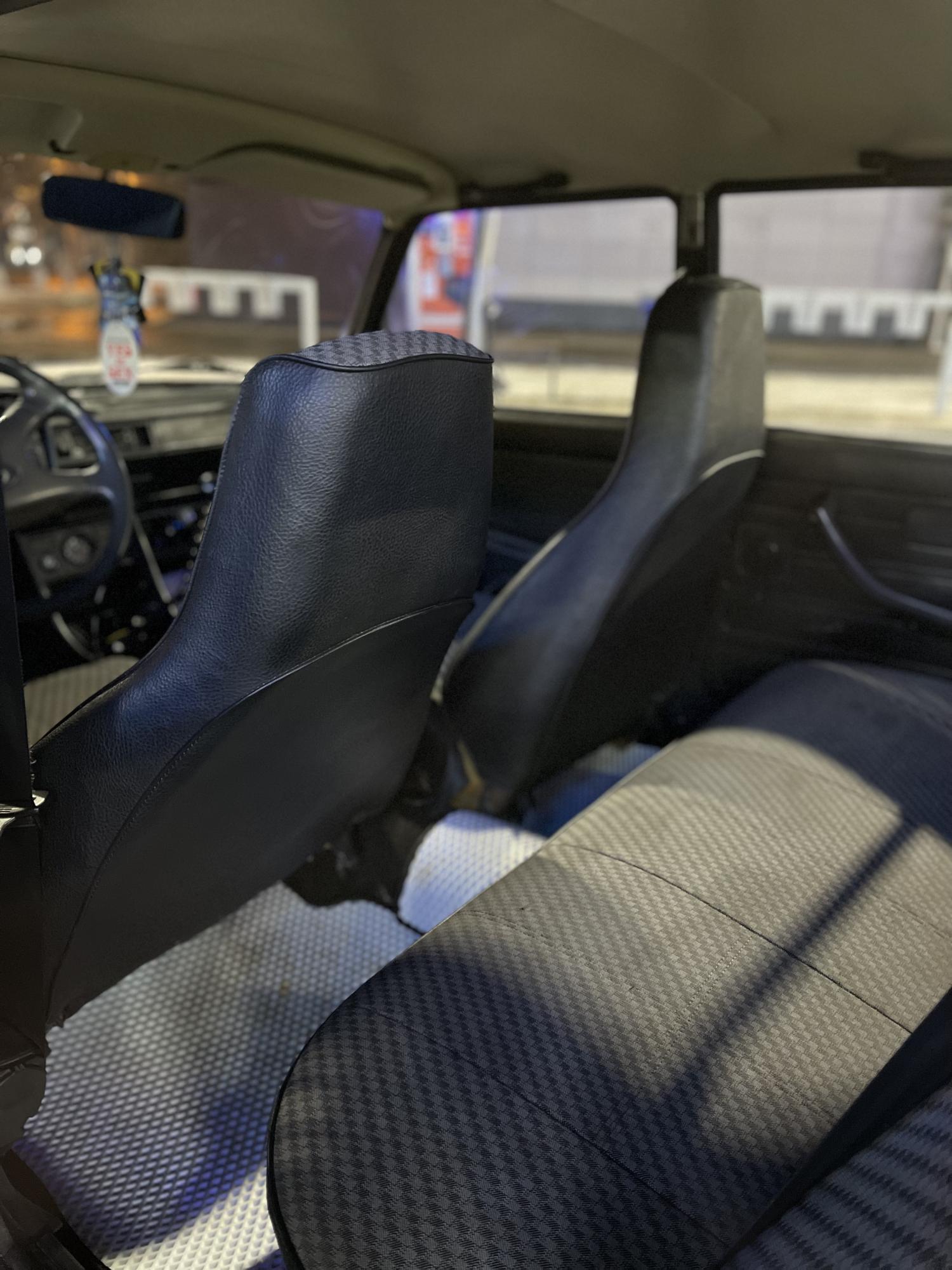 Автомобиль госномер Х583ЕК190