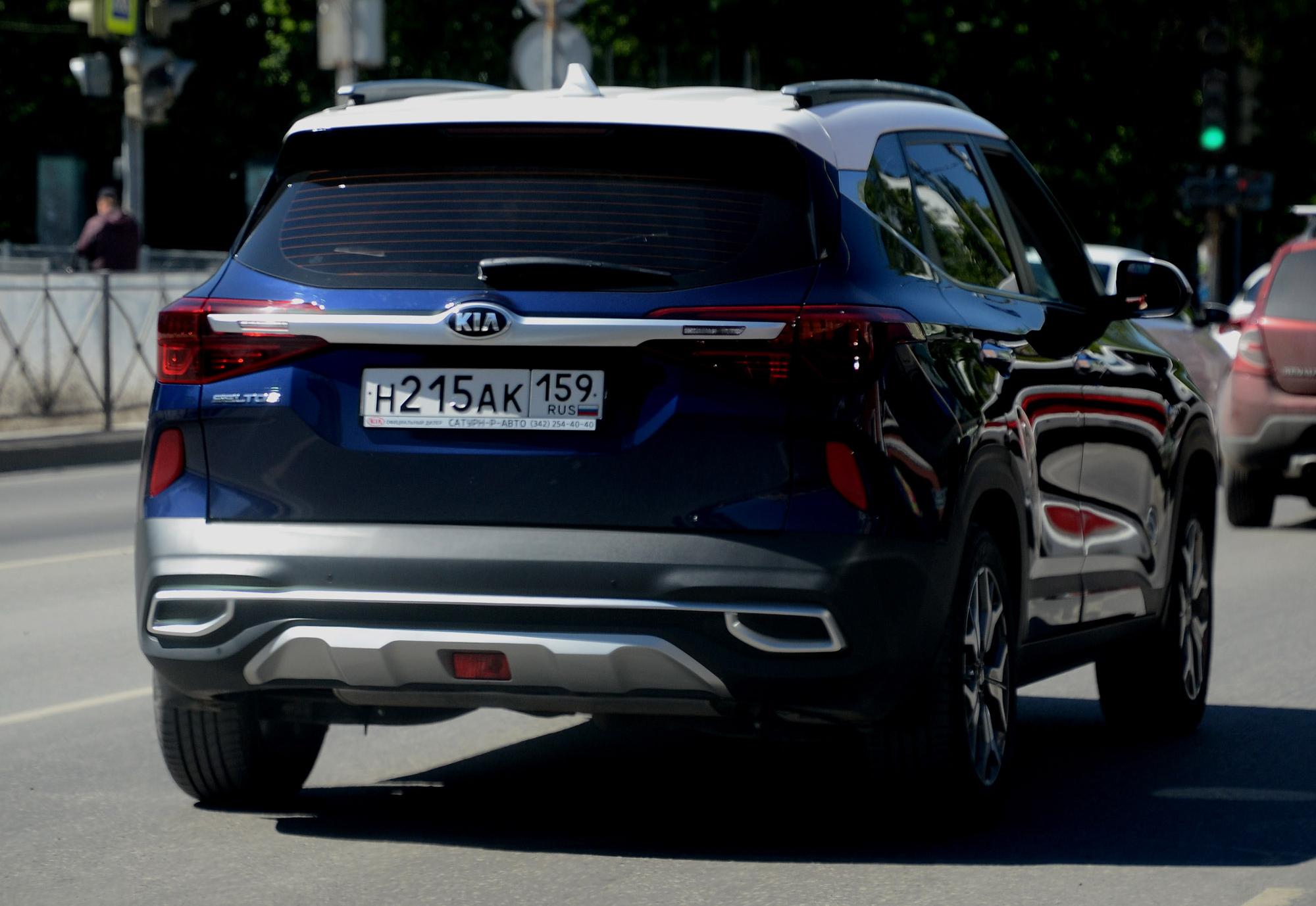 Автомобиль госномер Н215АК159