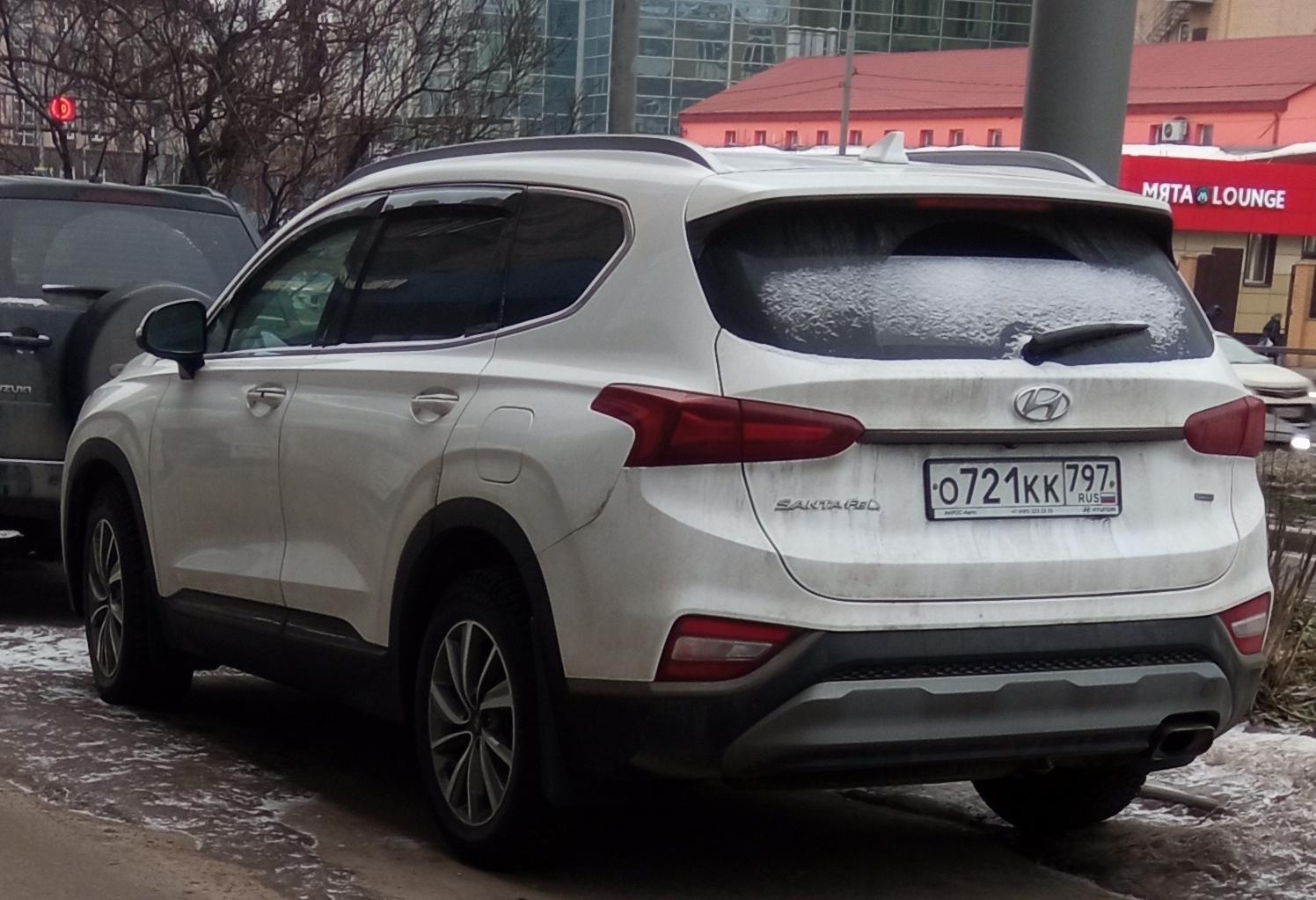 Автомобиль госномер О721КК797
