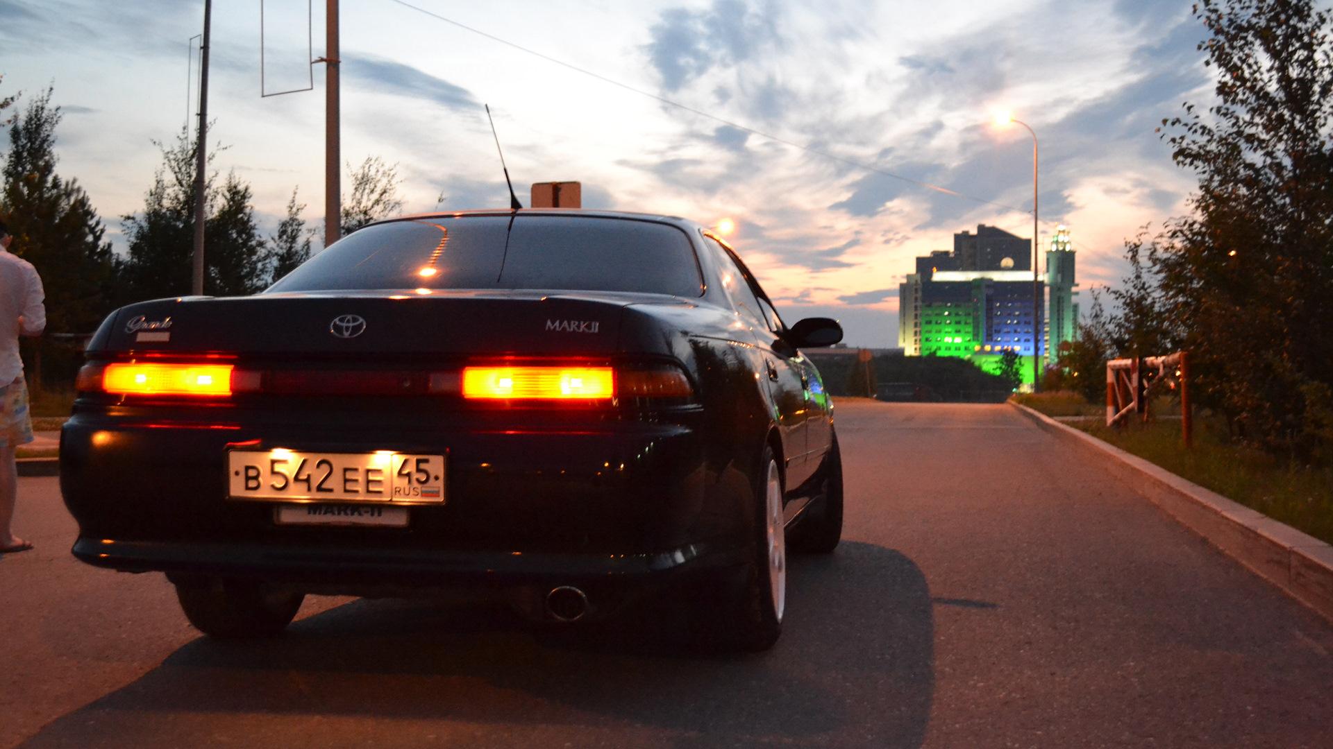 Автомобиль госномер В542ЕЕ45
