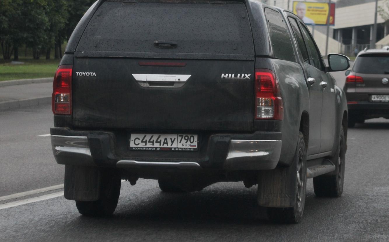Автомобиль госномер С444АУ790