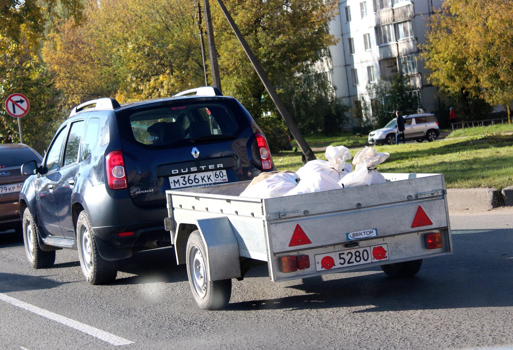 Автомобиль госномер М366КК60