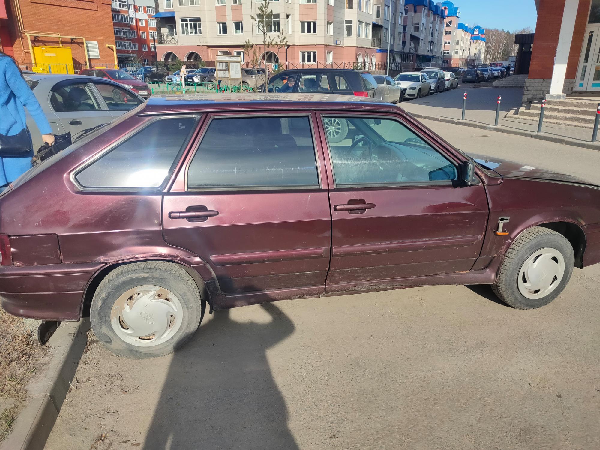 Автомобиль госномер Е713РМ190