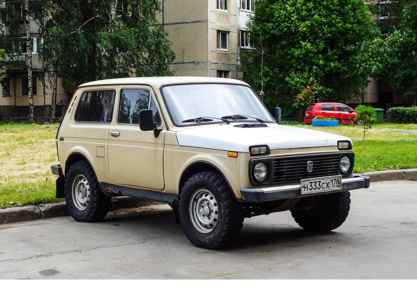 Автомобиль госномер Н333СХ178