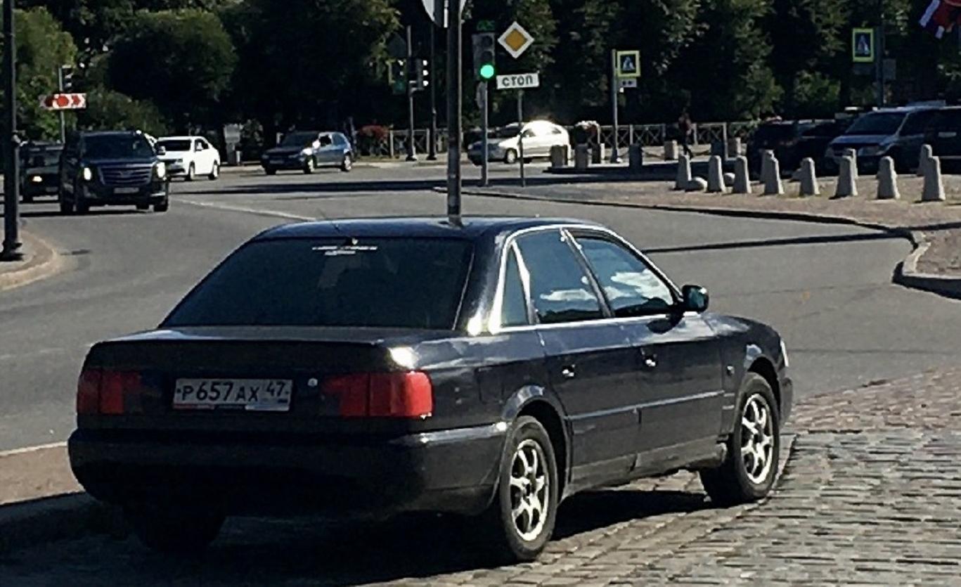 Автомобиль госномер Р657АХ47