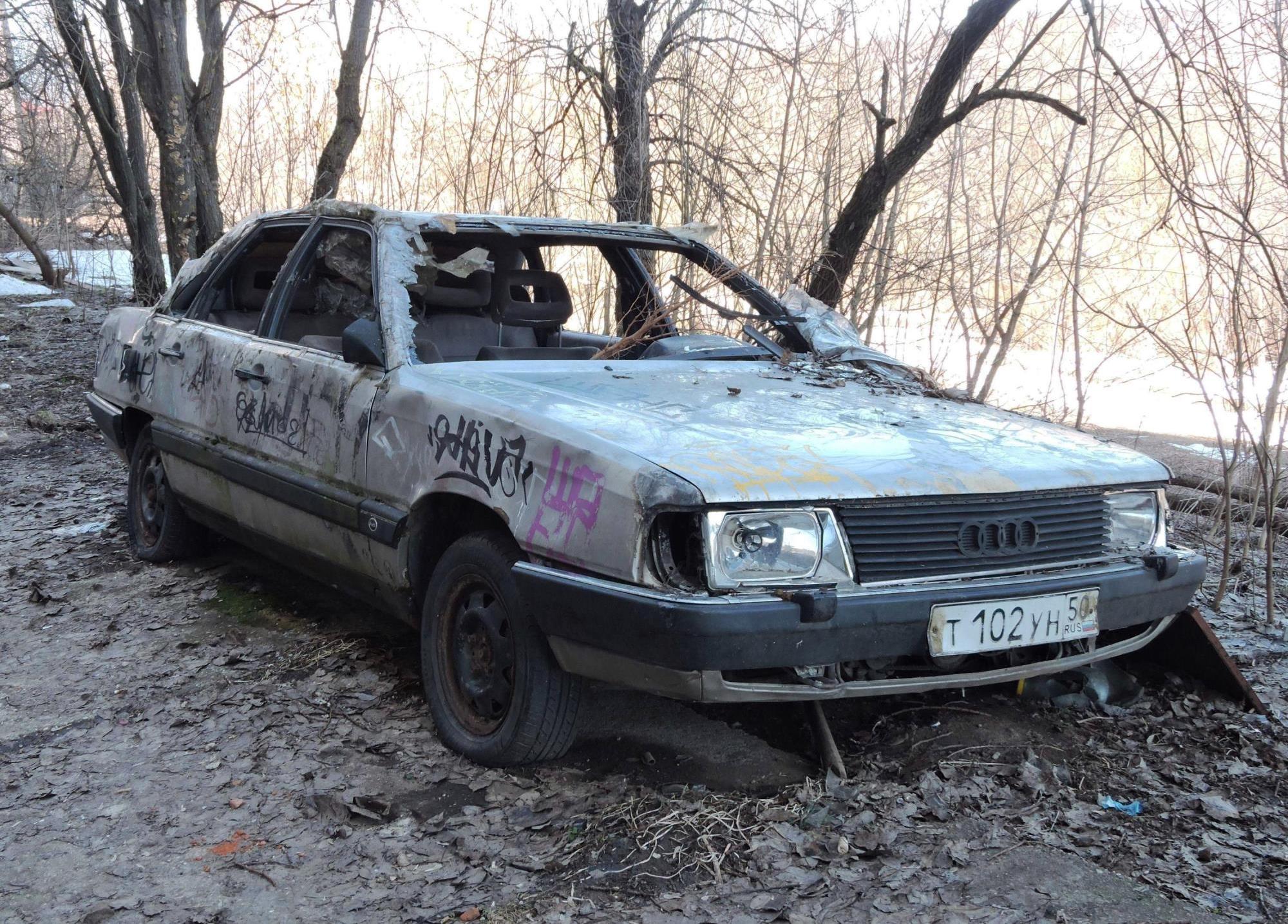 Автомобиль госномер Т102УН50
