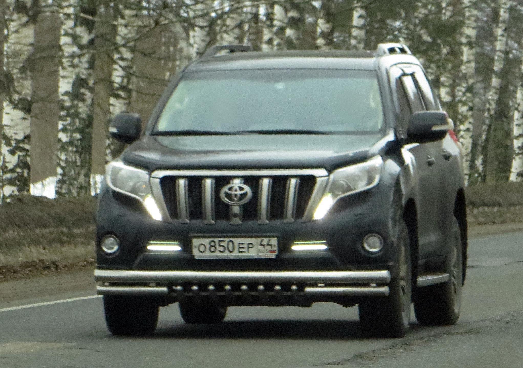 Автомобиль госномер О850ЕР44